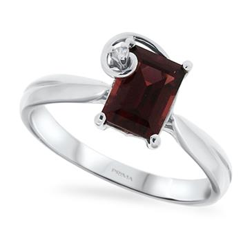 Prima Garnet & Diamond Ring