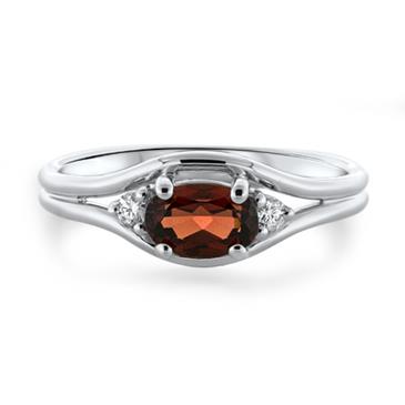 Prima Garnet & Diamond Ring