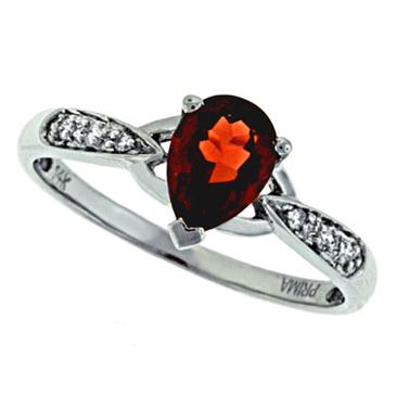 Prima Garnet Ring 