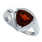 Prima Garnet Ring